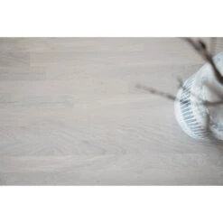 BROOKLYN Ruokapöytä 170 X 95 Cm Metallijaloilla -Brafab Huonekalut Kauppa Brooklyn ruokapoyta valkotammi musta detalj b5758929 c317 41d7 aeab dbe82321be6c