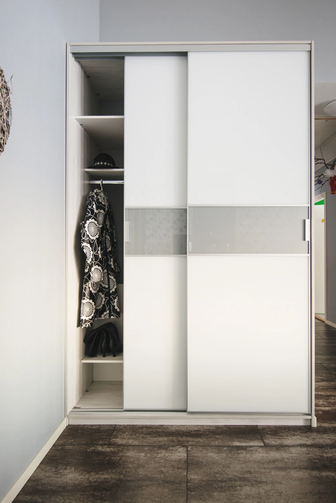 LAKEUS DESIGN Liukuovikaappi Mittatilauksena 180 X 65 X 250 Cm 3 LAKEUS DESIGN Liukuovikaappi Mittatilauksena 180 X 65 X 250 Cm