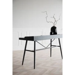 SPRINGDALE Työpöytä 140 Cm -Brafab Huonekalut Kauppa Springdale tyopoyta 119734 milj3