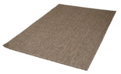 VUONO Sileäksi Kudottu Matto -Brafab Huonekalut Kauppa Vuono matto ruskea 1